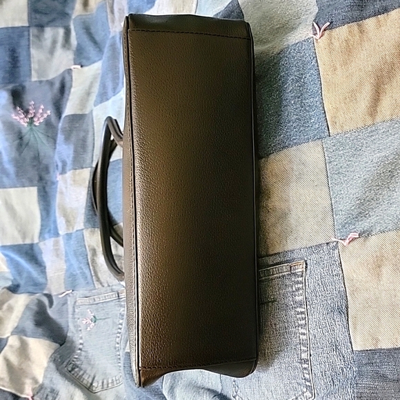 Kate Spade Terri Grove St. Black Leather - Picture 8 of 10